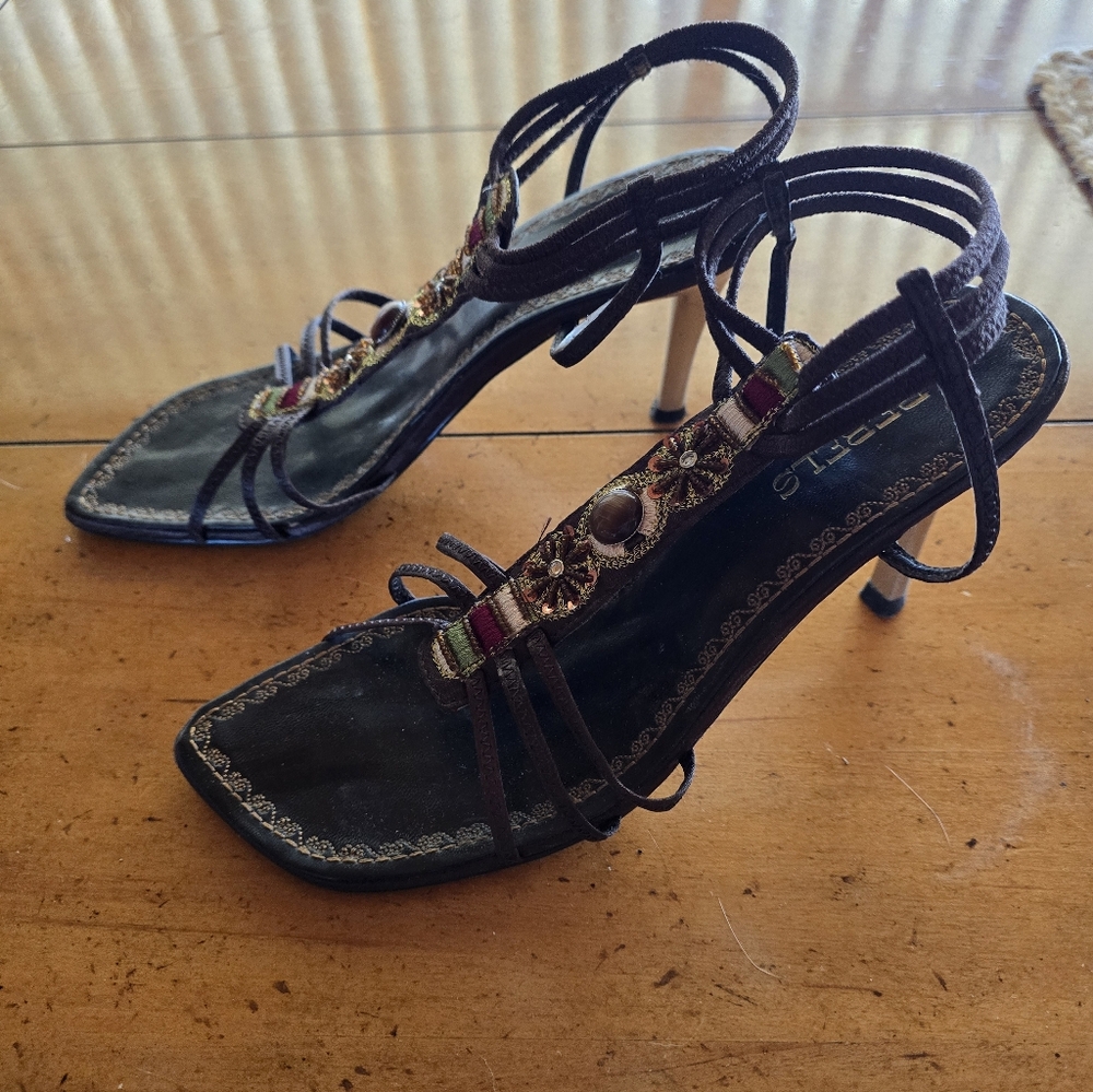 Vintage Brown Strappy High-heeled Bohemian Sandles By Rebels - Picture 6 of 11